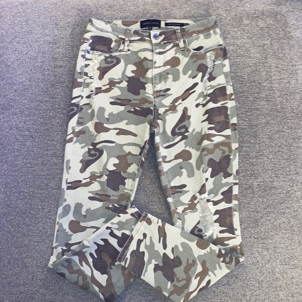 Kendall + Kylie Jeans